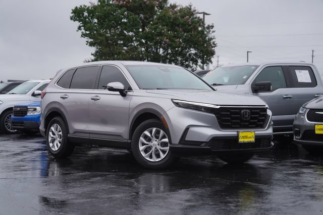 Used 2024 Honda CR-V LX image 2