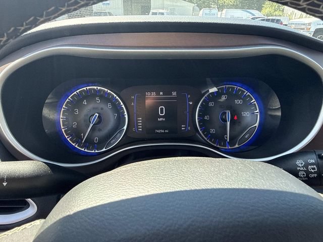 Used 2023 Chrysler Voyager LX FWD image 35