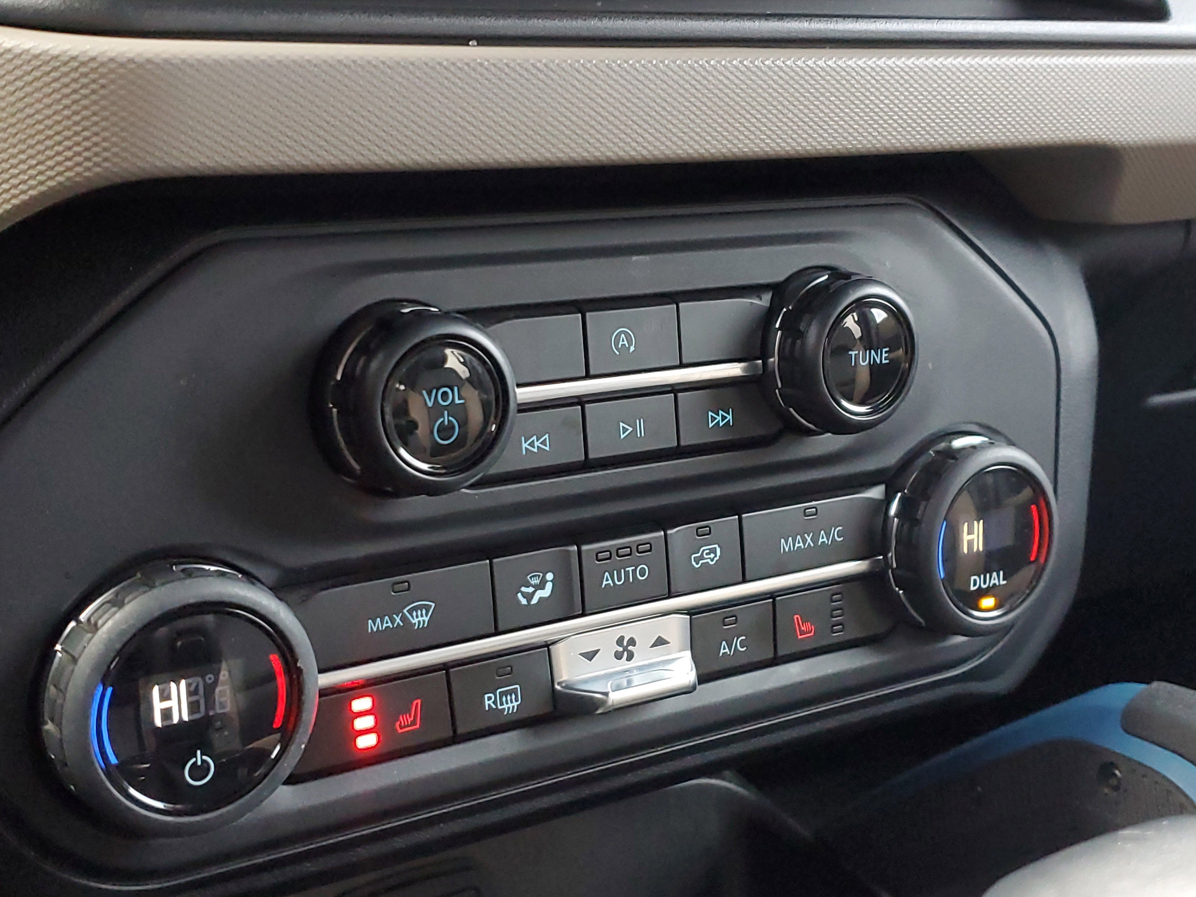 Certified 2023 Ford Bronco Wildtrak image 27