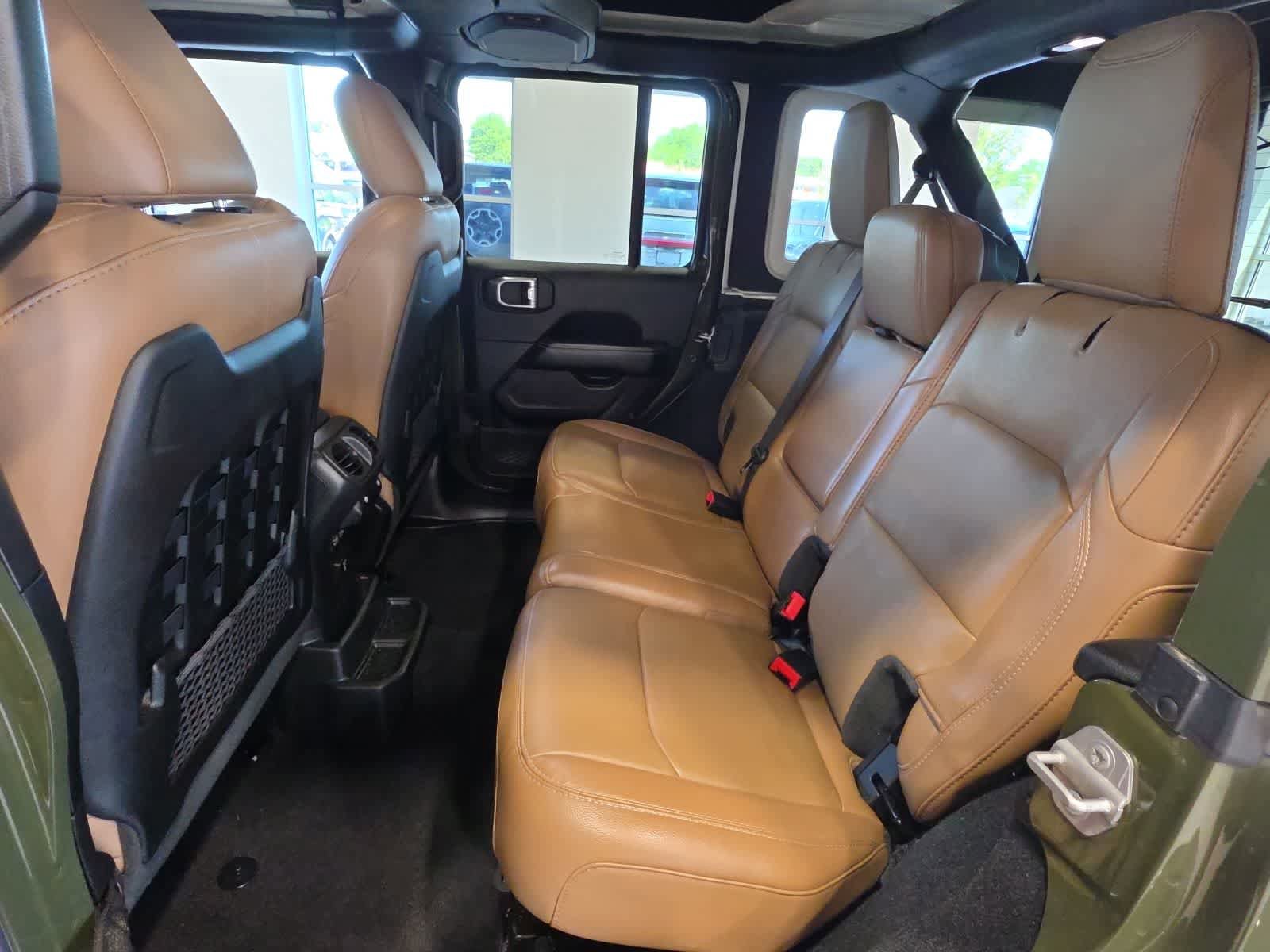 Used 2023 Jeep Wrangler Unlimited Rubicon w/ Xtreme 35 Tire Package AWD/4WD image 31