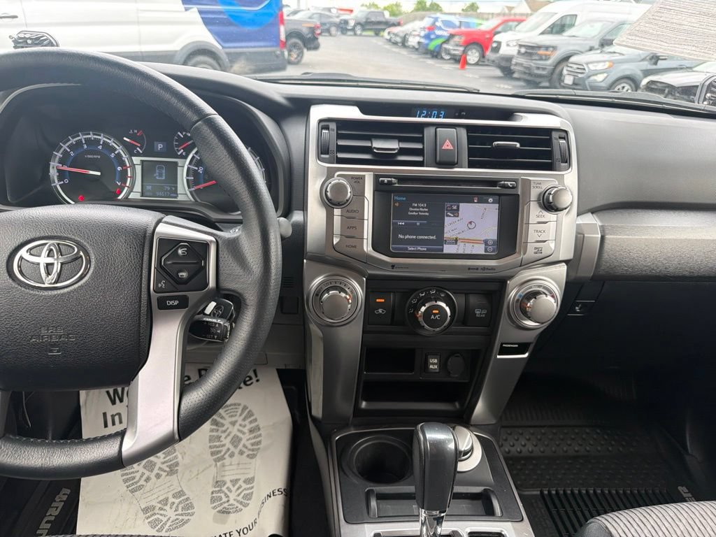 Used 2018 Toyota 4Runner SR5 AWD/4WD image 20