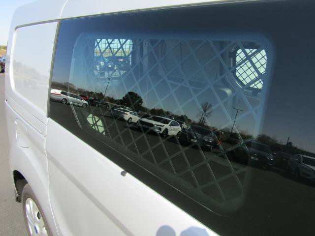 Certified 2022 Ford Transit Connect XLT image 4
