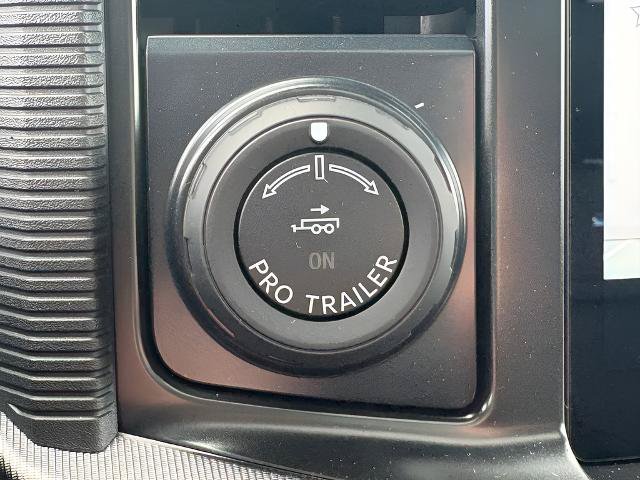 Certified 2025 Ford F150 Platinum w/ Equipment Group 702A High AWD/4WD image 17