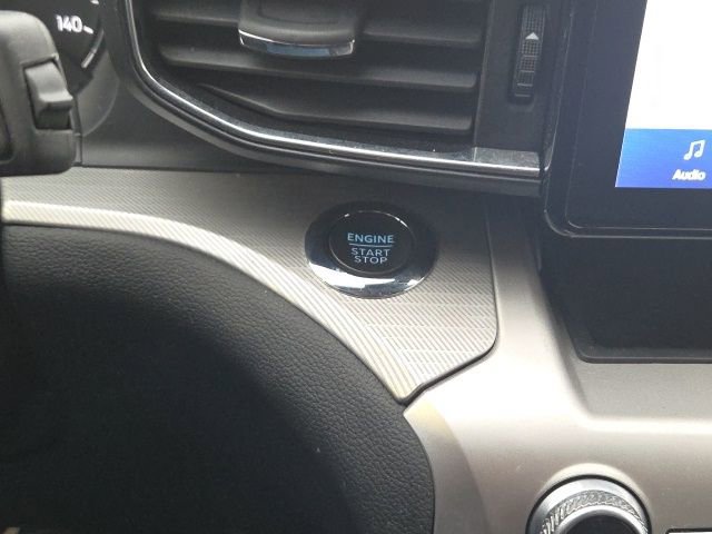 Certified 2022 Ford Explorer XLT w/ Equipment Group 202A image 46