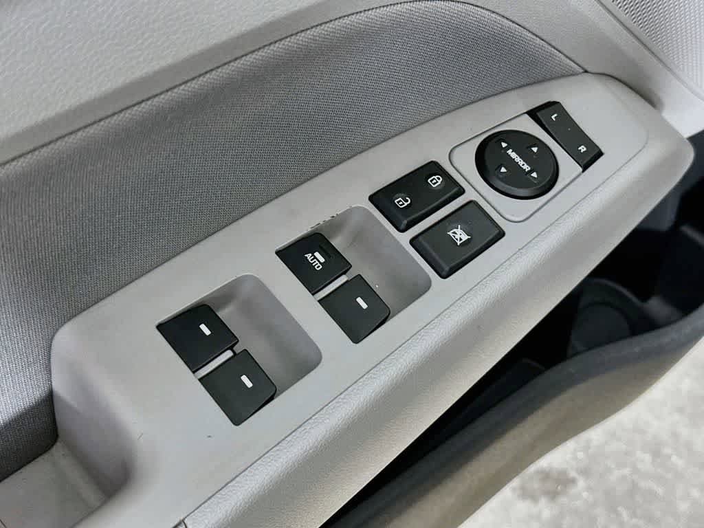 Used 2019 Hyundai Elantra Value Edition FWD image 28