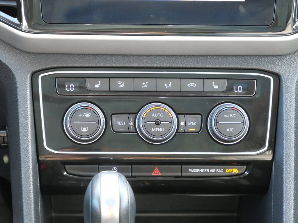 Used 2021 Volkswagen Atlas SEL AWD/4WD image 18