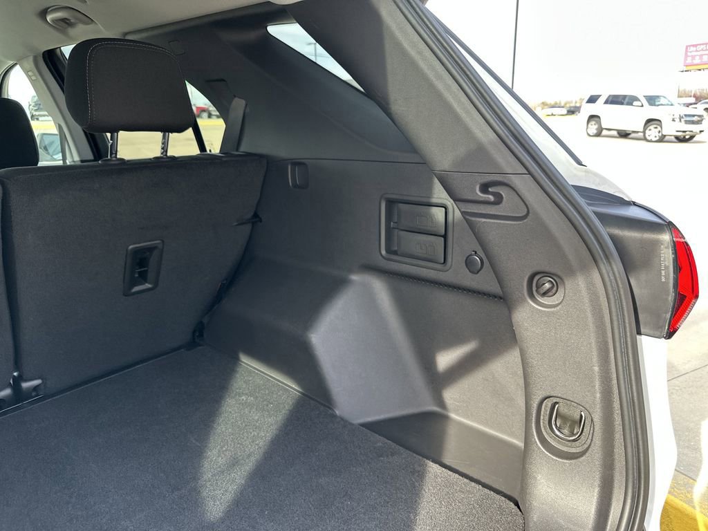 Used 2024 Chevrolet Equinox LT image 34