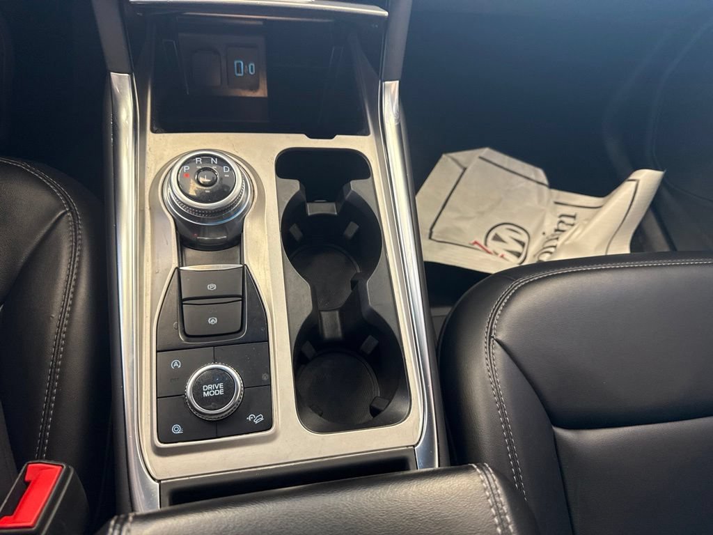 Certified 2023 Ford Explorer XLT w/ Equipment Group 202A AWD/4WD image 24