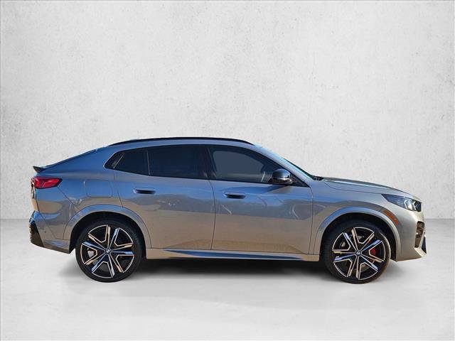 Used 2026 BMW X2 xDrive28i w/ Technology Package AWD/4WD image 4