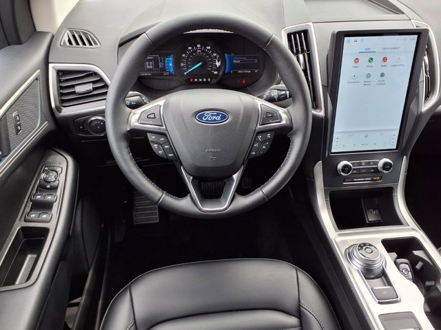 Certified 2024 Ford Edge SEL w/ Convenience Package AWD/4WD image 6