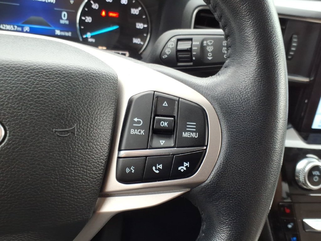 Certified 2023 Ford Explorer Limited w/ Limited Technology Package AWD/4WD image 21