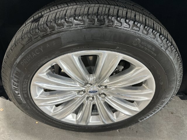 Certified 2024 Ford Explorer Limited w/ Limited Technology Package AWD/4WD image 23