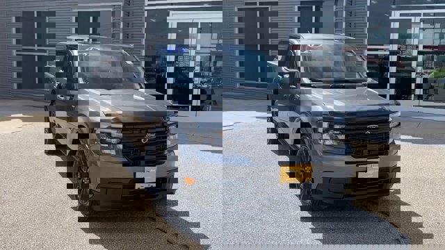 Certified 2024 Ford Maverick Lariat w/ Black Appearance Package FWD image 4