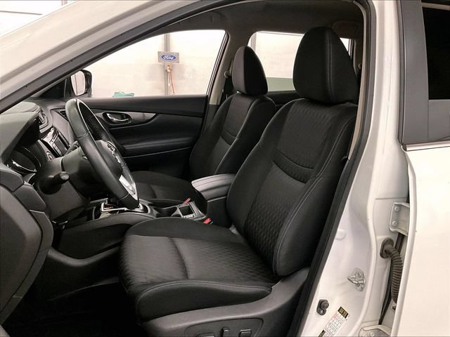 Used 2018 Nissan Rogue SV AWD/4WD image 24