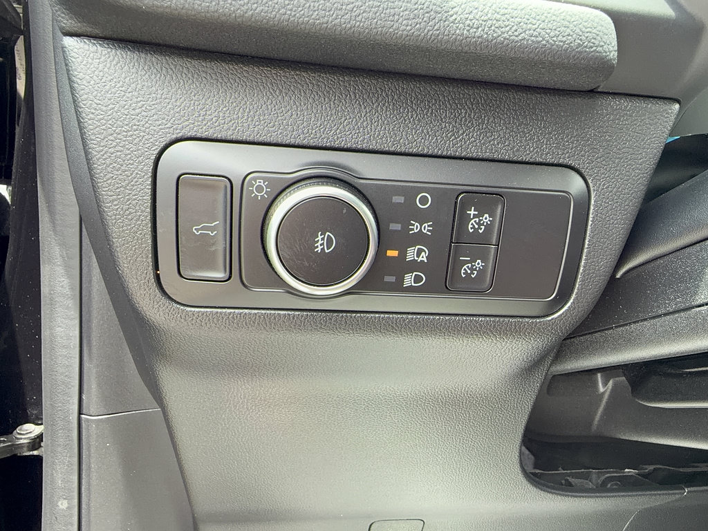 Certified 2022 Ford Escape SEL AWD/4WD image 28