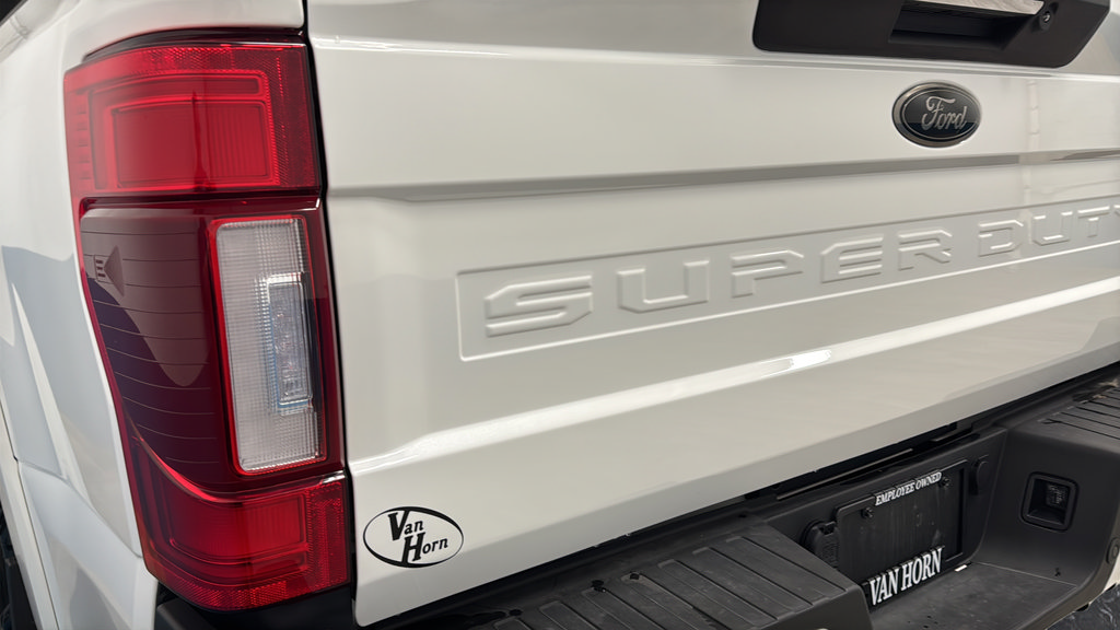Certified 2022 Ford F350 Lariat w/ Tremor Off-Road Package AWD/4WD image 44