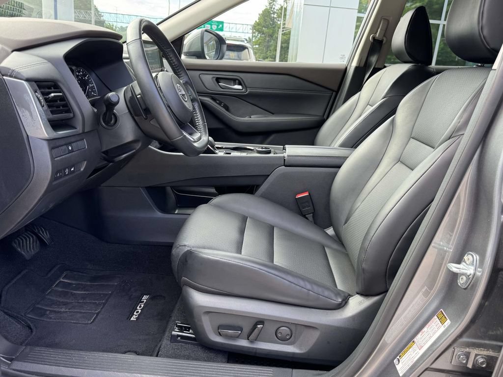 Used 2023 Nissan Rogue SV w/ SV Premium B Package AWD/4WD image 20