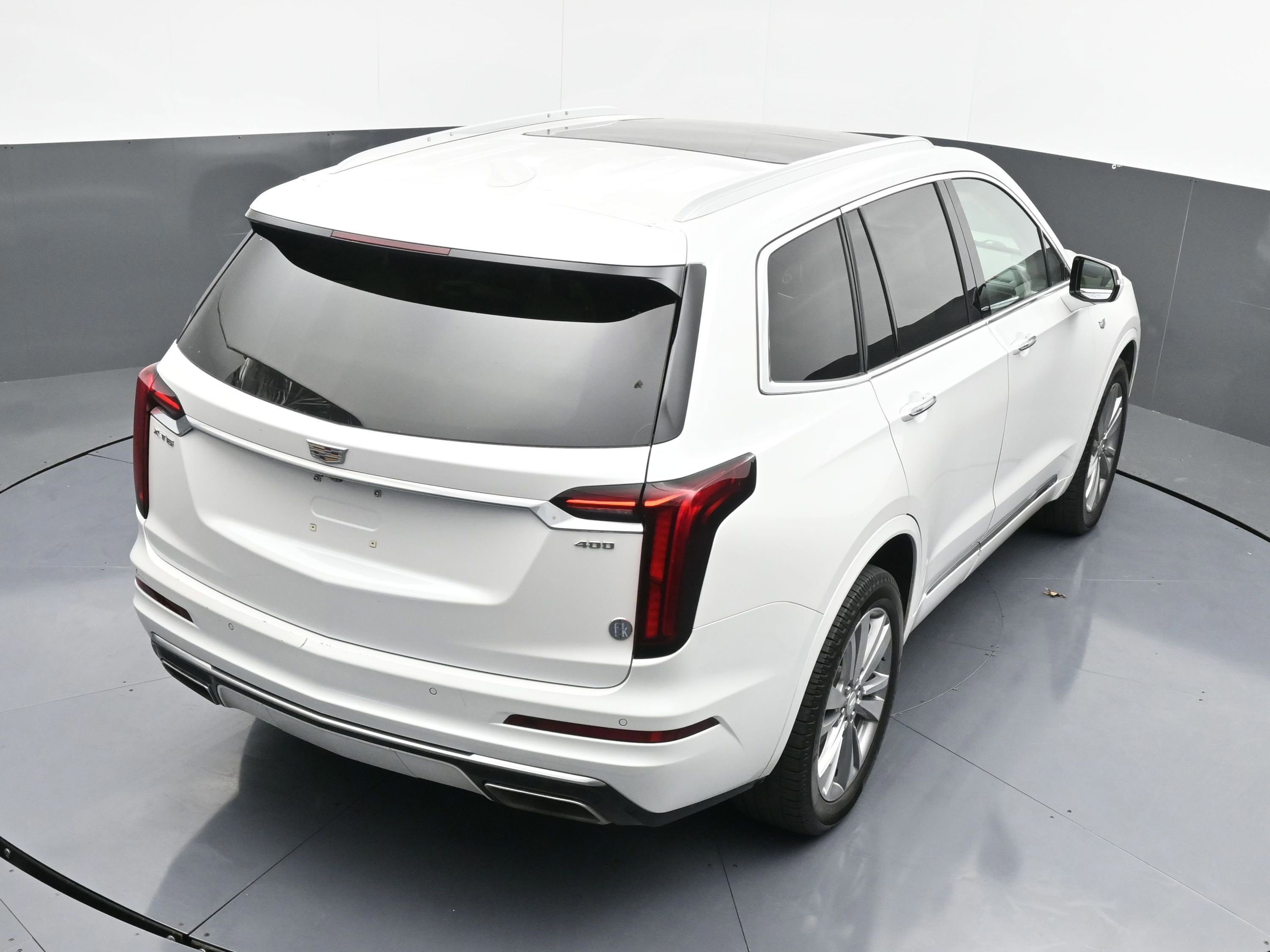 Used 2023 Cadillac XT6 Premium Luxury image 15