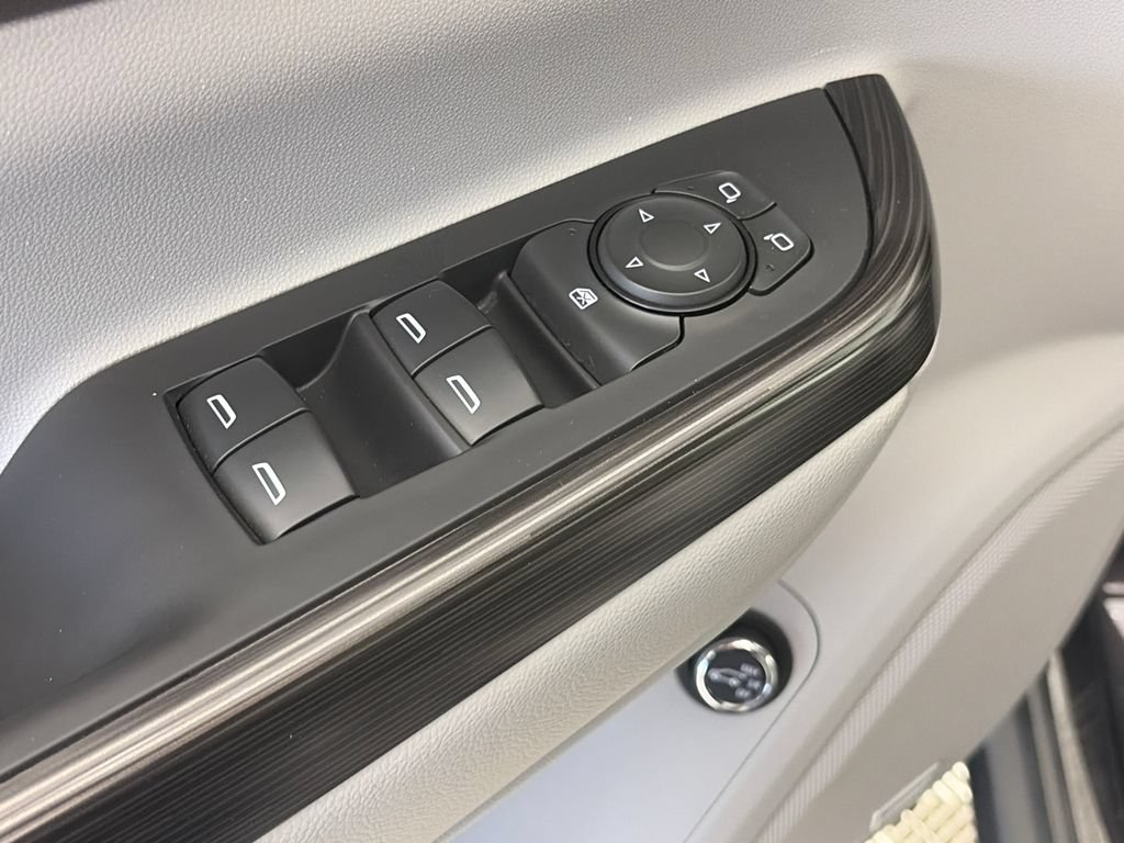 Used 2017 GMC Acadia SLT AWD/4WD image 24
