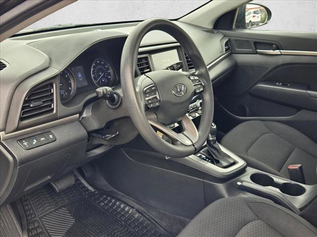 Used 2020 Hyundai Elantra SEL w/ Cargo Package (C1) FWD image 14