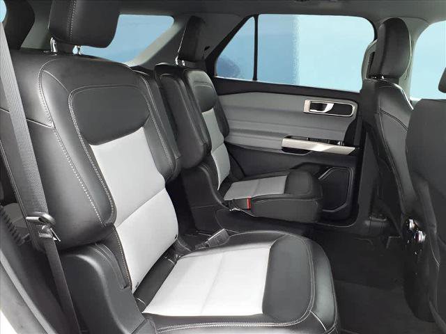 Certified 2023 Ford Explorer XLT w/ Equipment Group 202A image 12