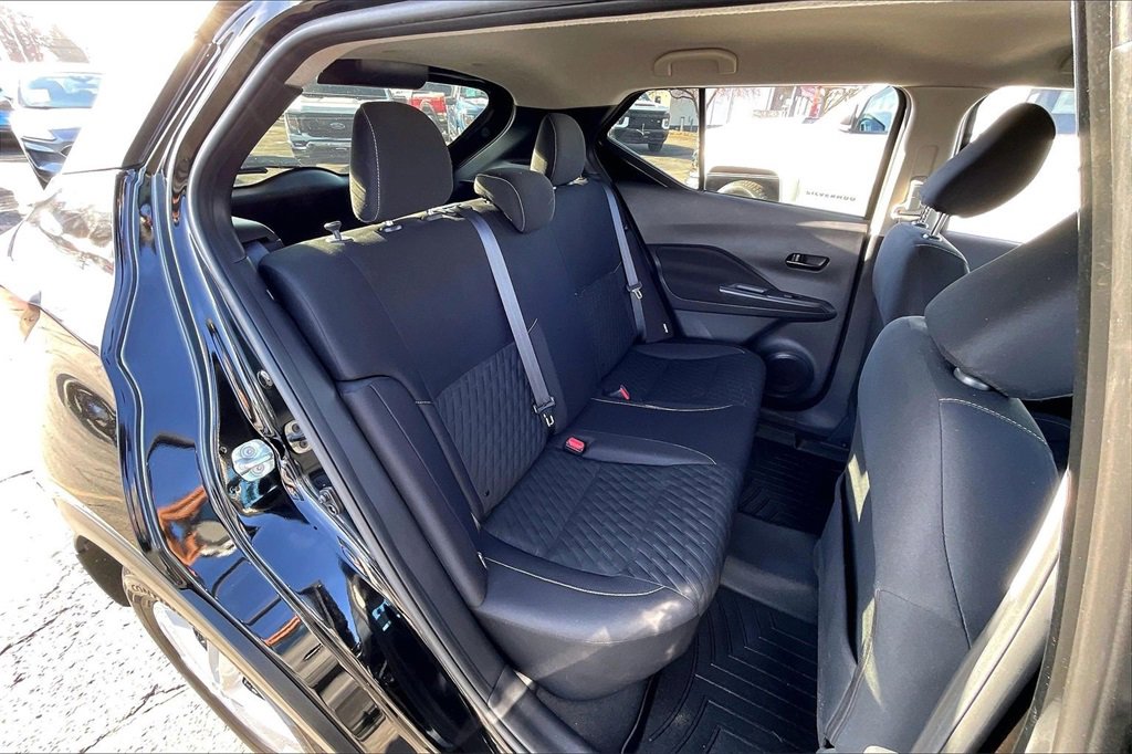 Used 2022 Nissan Kicks S image 24