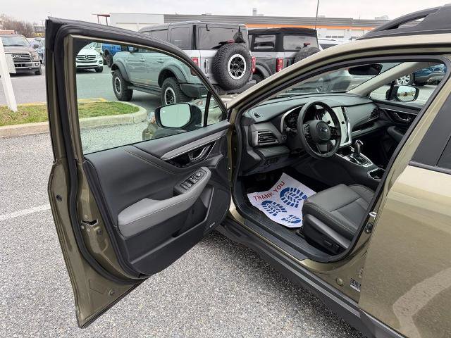 Used 2025 Subaru Outback Onyx Edition image 10