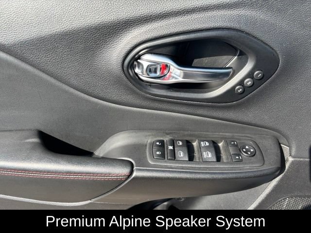 Used 2022 Jeep Cherokee Trailhawk w/ Sound & Nav Group AWD/4WD image 12