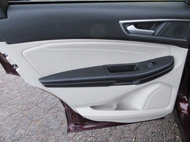 Certified 2024 Ford Edge Titanium AWD/4WD image 27
