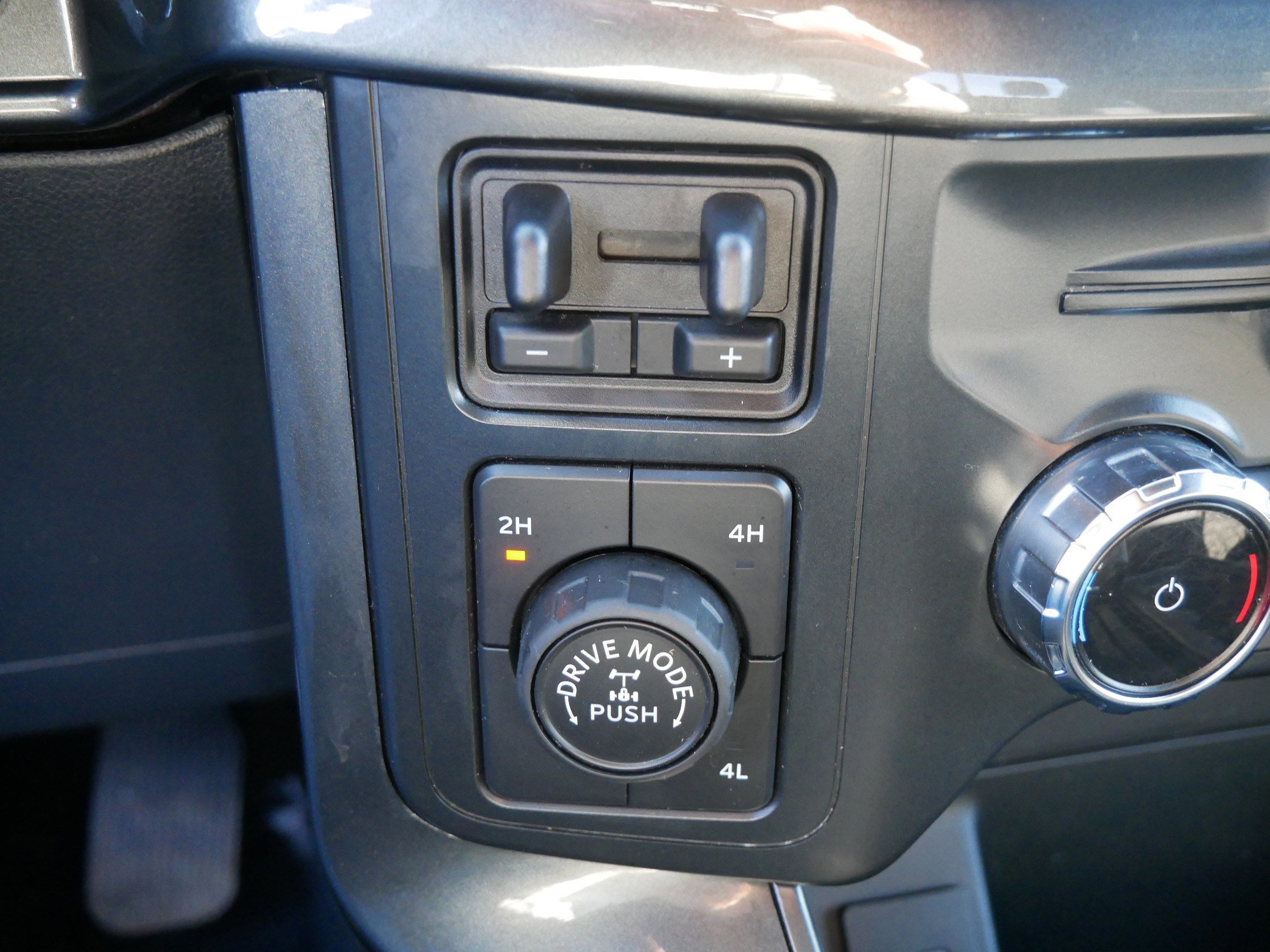 Certified 2022 Ford F150 Tremor w/ Equipment Group 401A Mid image 31