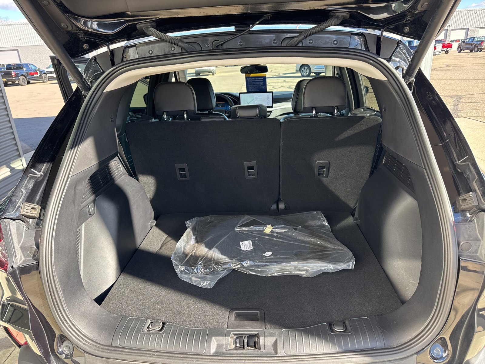 Certified 2023 Ford Escape Platinum image 37