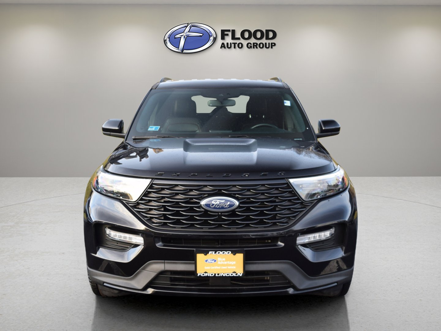 Certified 2023 Ford Explorer ST-Line image 2
