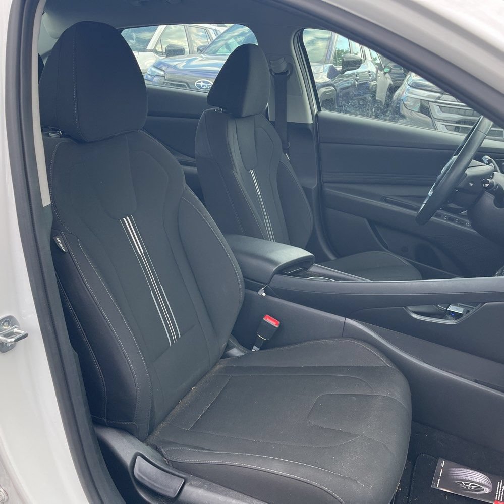 Used 2023 Hyundai Elantra SEL w/ Convenience Package FWD image 13