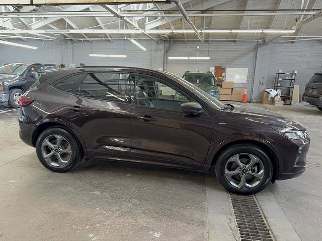Certified 2023 Ford Escape ST-Line w/ Tech Pack #1 image 6