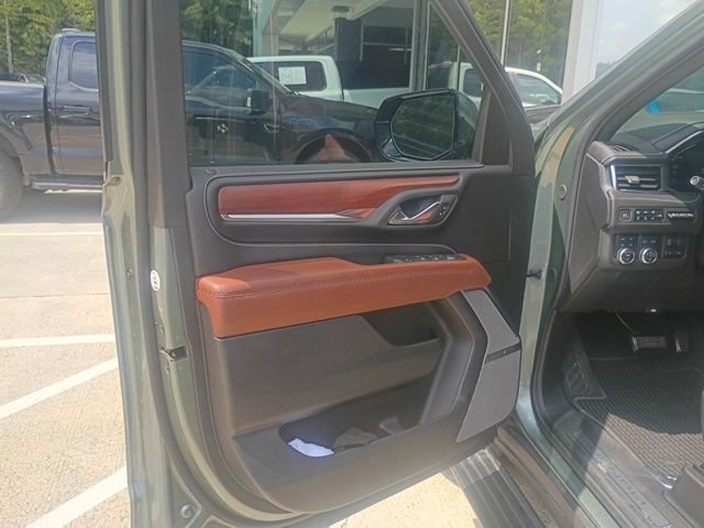 Used 2023 GMC Yukon Denali Ultimate AWD/4WD image 51