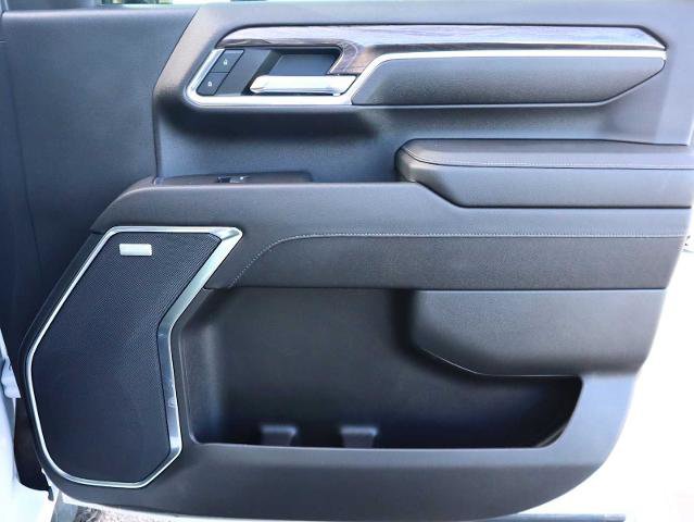 Used 2024 Chevrolet Silverado 2500 LTZ w/ LTZ Plus Package image 27