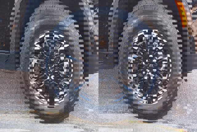 Used 2024 Chevrolet Traverse Z71 w/ Enhanced Driving Package image 9