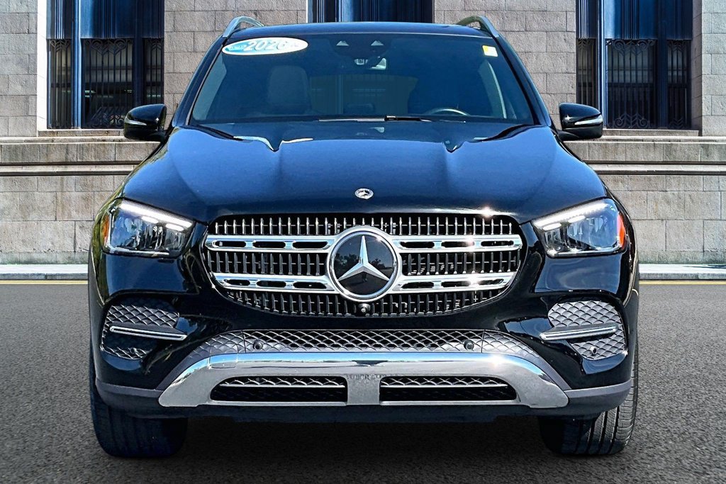Used 2026 Mercedes-Benz GLE 350 4MATIC w/ Driver Assistance Package image 3