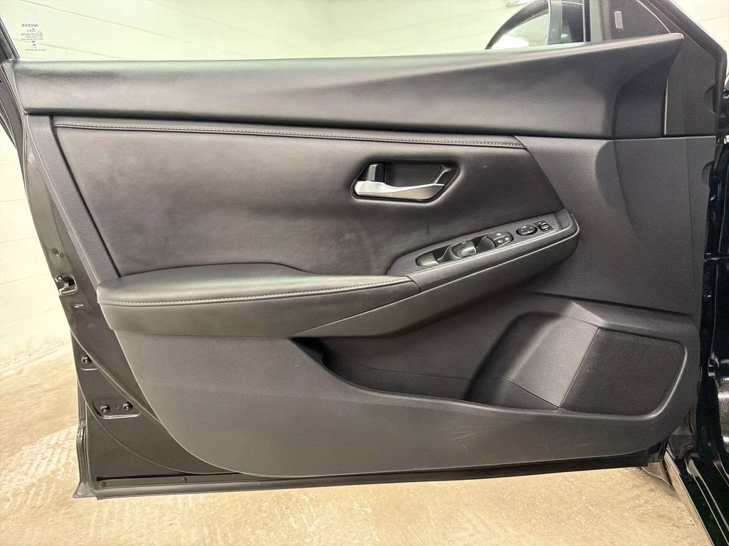 Used 2024 Nissan Sentra SV w/ Trunk Package FWD image 16