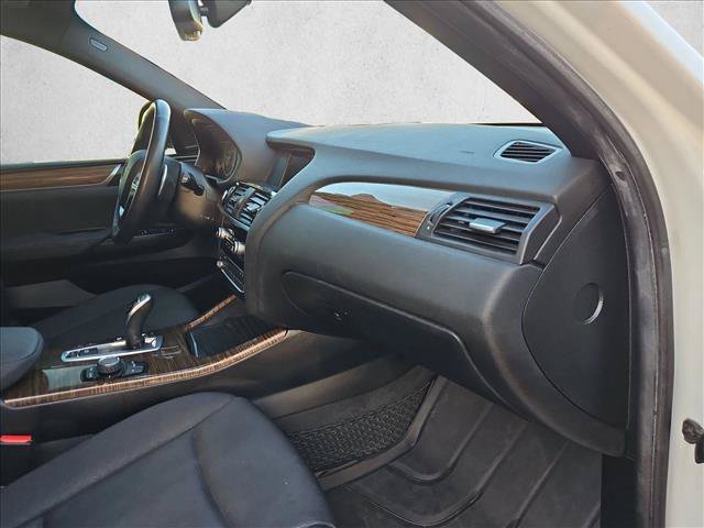 Used 2018 BMW X4 xDrive28i AWD/4WD image 17
