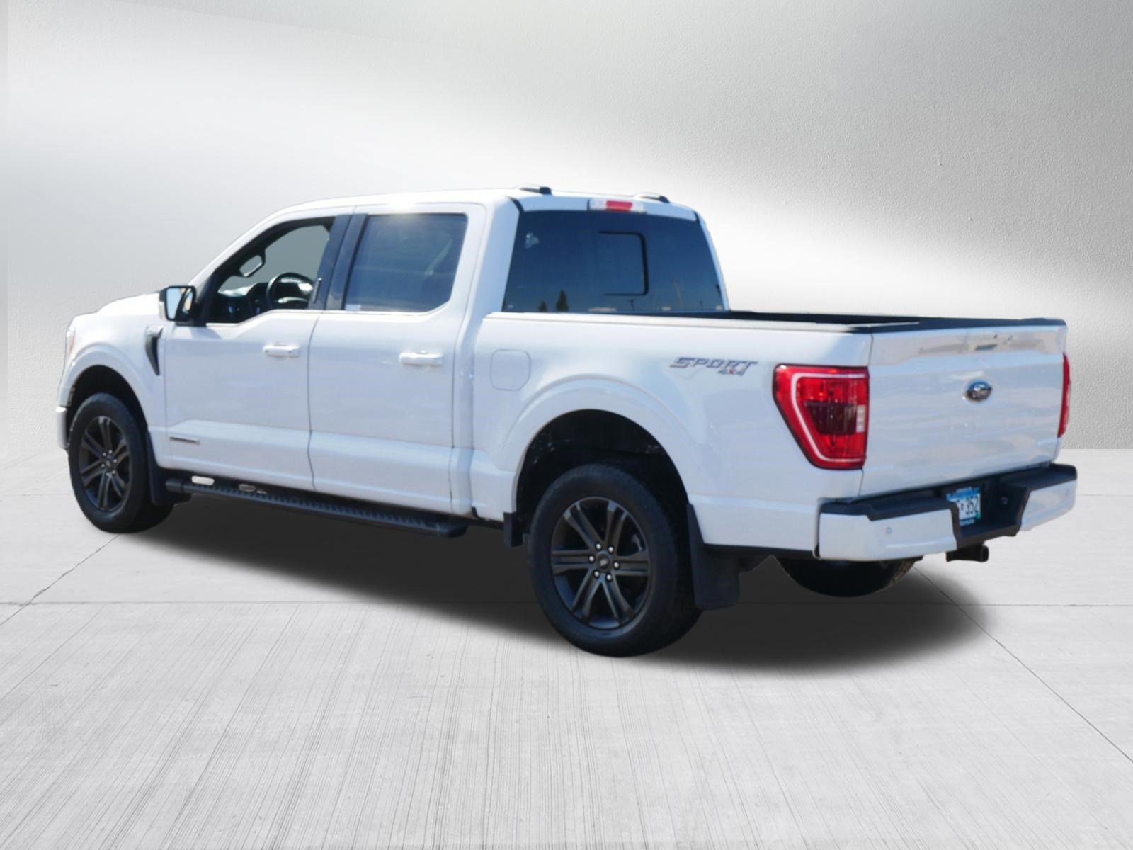 Certified 2021 Ford F150 XLT w/ Equipment Group 302A High image 5