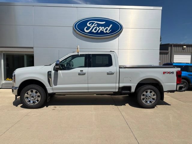 Certified 2025 Ford F350 Lariat w/ Lariat Ultimate Package AWD/4WD image 3