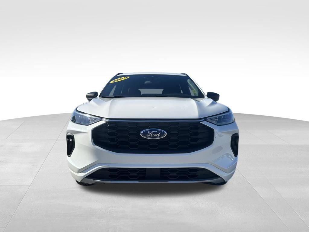 Certified 2023 Ford Escape ST-Line w/ Tech Pack #1 image 11