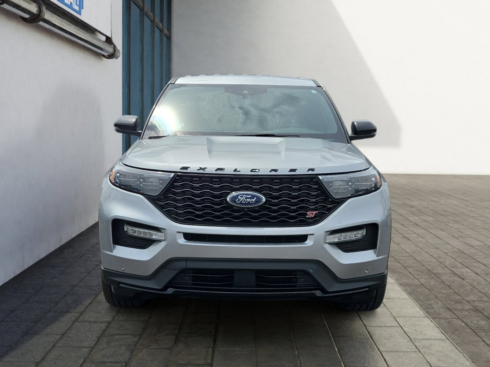 Certified 2022 Ford Explorer ST w/ Equipment Group 401A AWD/4WD image 8