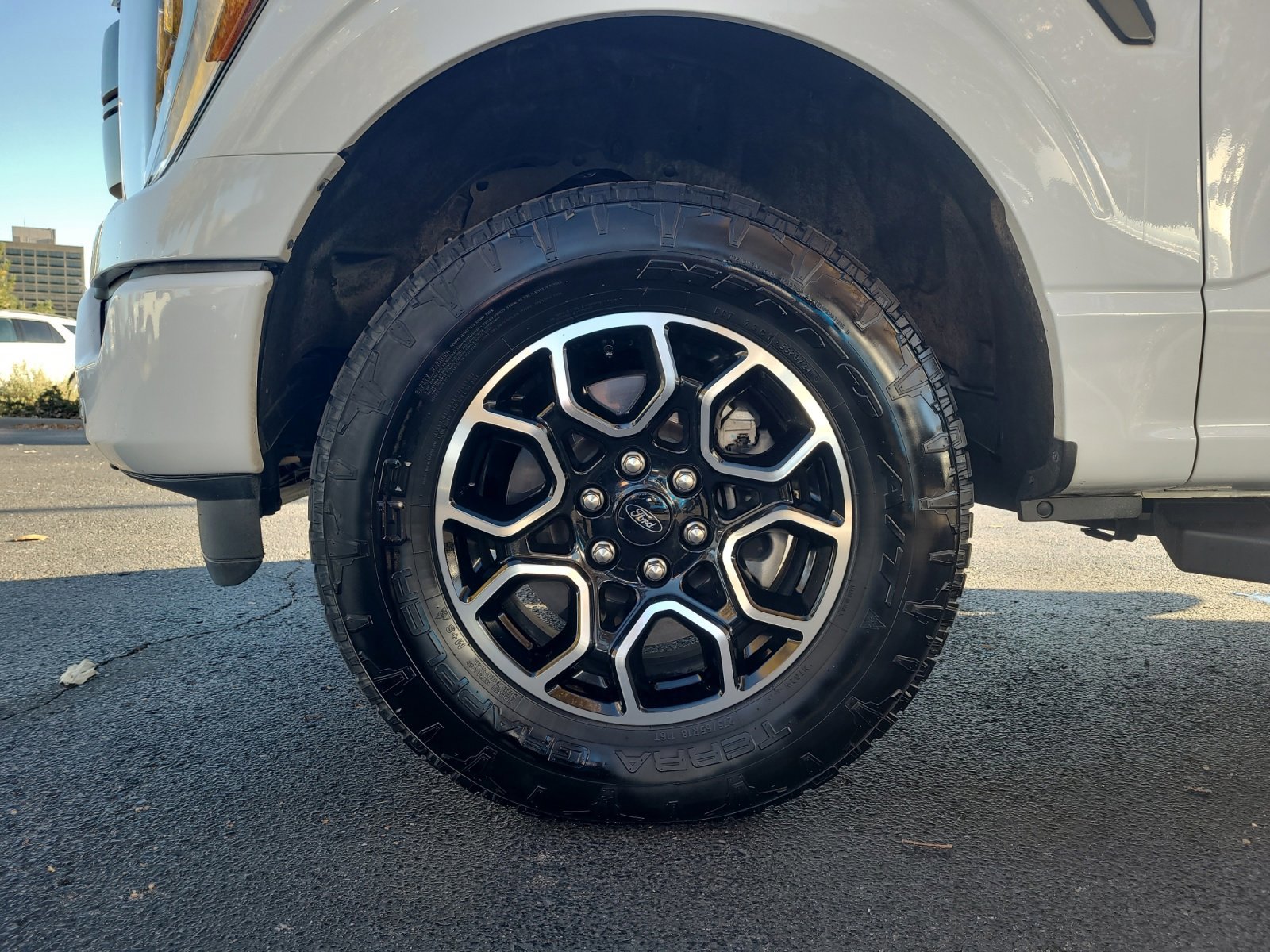 Certified 2022 Ford F150 Lariat w/ Equipment Group 502A High image 26