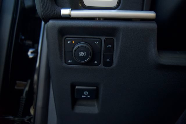 Certified 2025 Ford Expedition Active AWD/4WD image 25