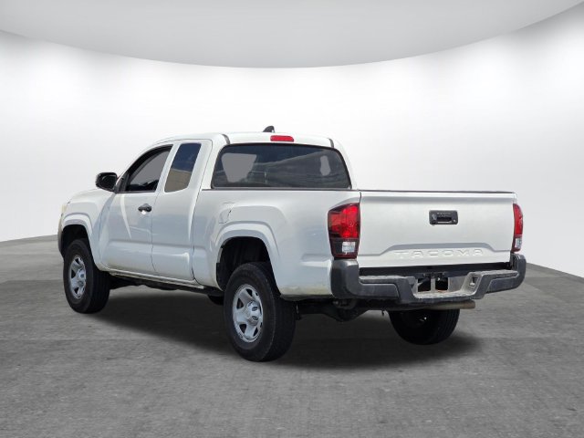 Used 2022 Toyota Tacoma SR RWD image 5