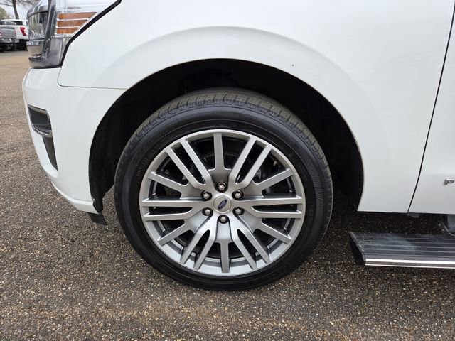 Certified 2022 Ford Expedition Max Platinum RWD image 29