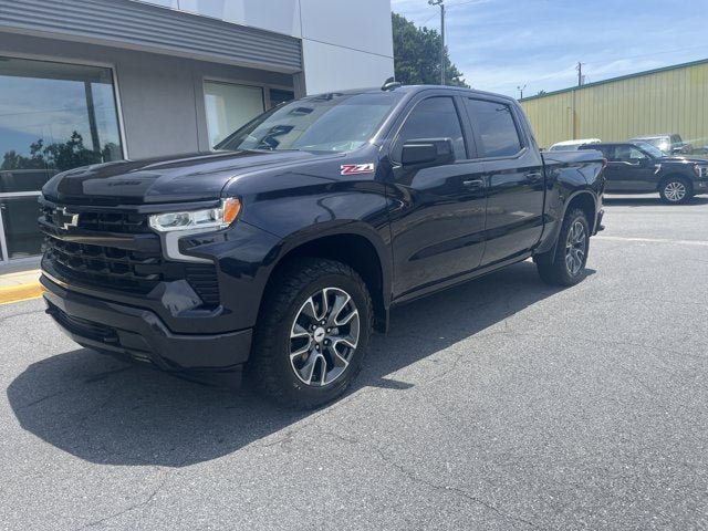 Used 2022 Chevrolet Silverado 1500 RST AWD/4WD image 2