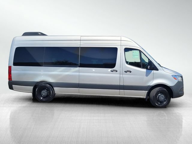 Used 2024 Mercedes-Benz Sprinter 2500 image 3